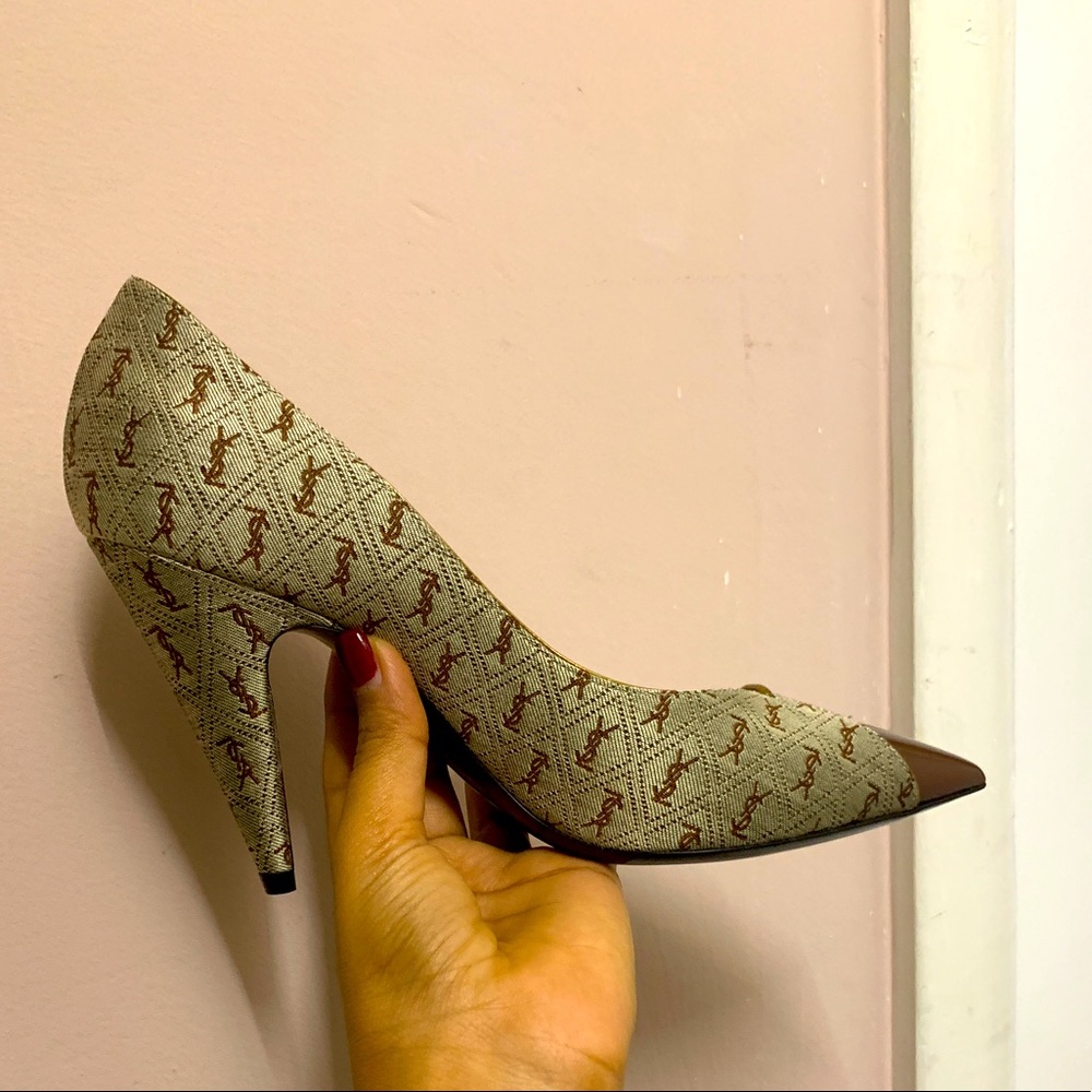 Brand new YSL Lola heels
